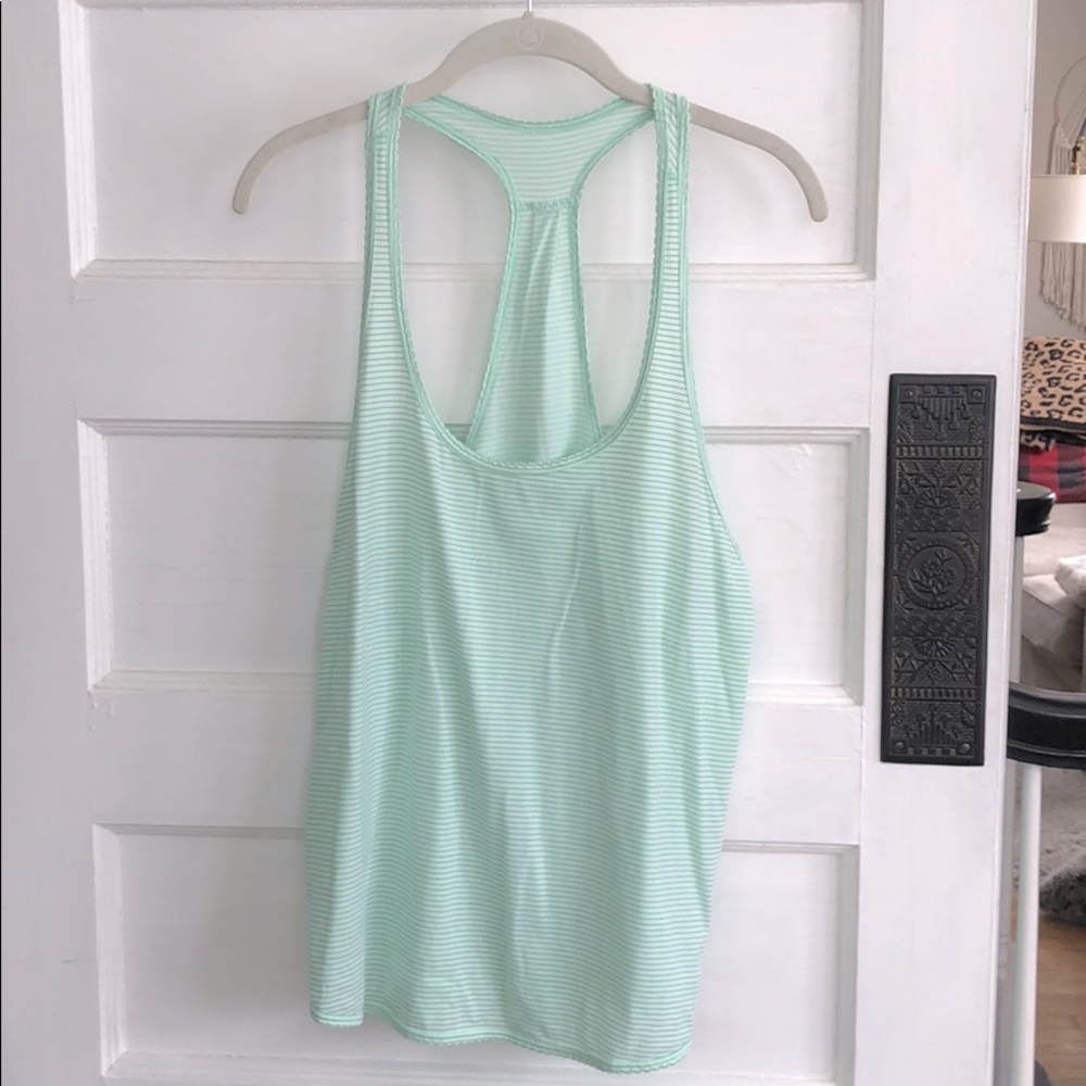 Lululemon scalloped racerback tank